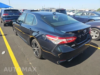 2020 Toyota Camry SE - miniatura 6
