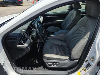 2020 Toyota Camry SE - miniatura 6