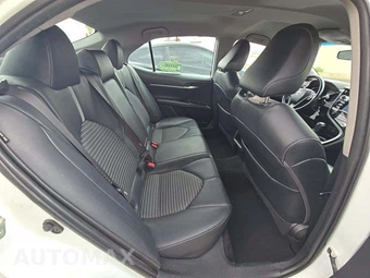 2020 Toyota Camry SE - miniatura 16