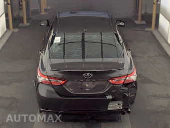 2020 Toyota Camry SE – miniatura 5