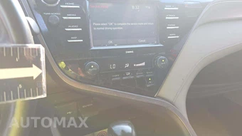 2020 Toyota Camry SE - miniatura 19