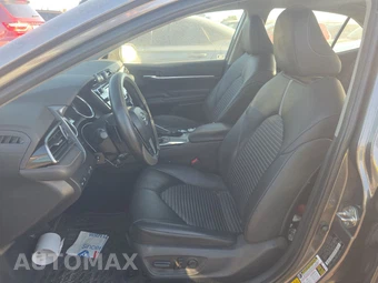 2020 Toyota Camry SE - miniatura 7
