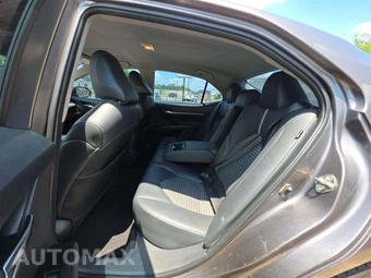 2020 Toyota Camry SE - miniatura 10