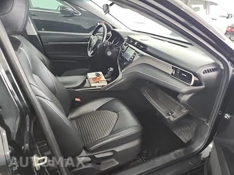 2020 Toyota Camry SE - miniatura 16