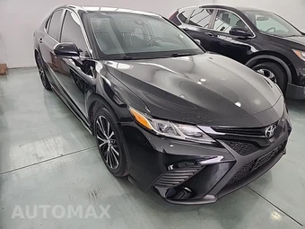 2020 Toyota Camry SE - miniatura 3