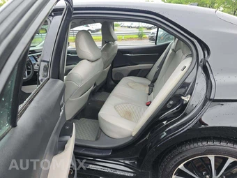 2020 Toyota Camry SE - miniatura 13