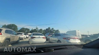 2020 Toyota Camry SE – miniatura 25