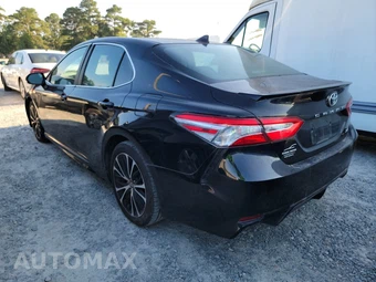 2020 Toyota Camry SE – miniatura 6