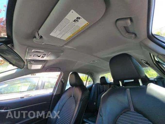 2020 Toyota Camry SE - miniatura 11