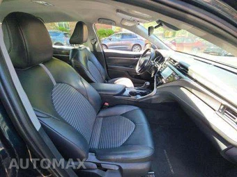 2020 Toyota Camry SE - miniatura 18
