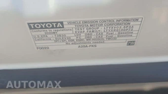 2020 Toyota Camry SE - miniatura 18