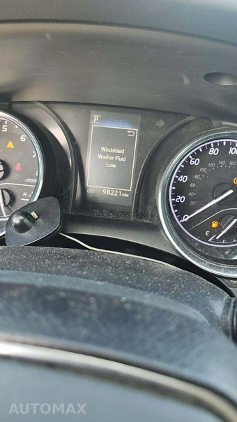 2020 Toyota Camry SE - miniatura 25