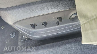 2020 Toyota Camry SE - miniatura 26