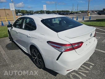2020 Toyota Camry SE - miniatura 6