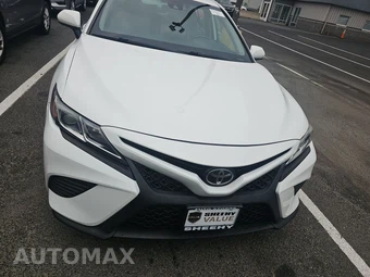2020 Toyota Camry SE - miniatura 2
