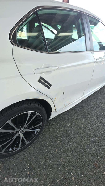 2020 Toyota Camry SE - miniatura 21