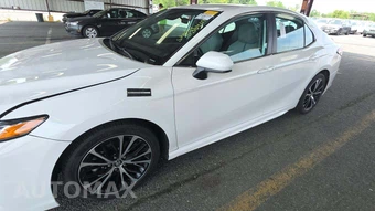 2020 Toyota Camry SE - miniatura 24