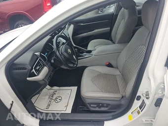 2020 Toyota Camry SE - miniatura 7