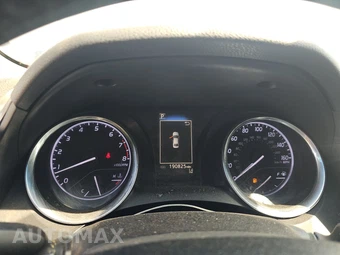 2020 Toyota Camry SE - miniatura 12