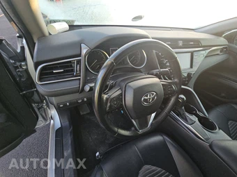2020 Toyota Camry SE - miniatura 11