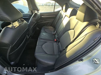 2020 Toyota Camry SE - miniatura 13