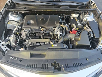 2020 Toyota Camry SE - miniatura 15