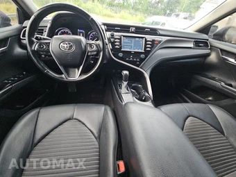 2020 Toyota Camry SE – miniatura 11