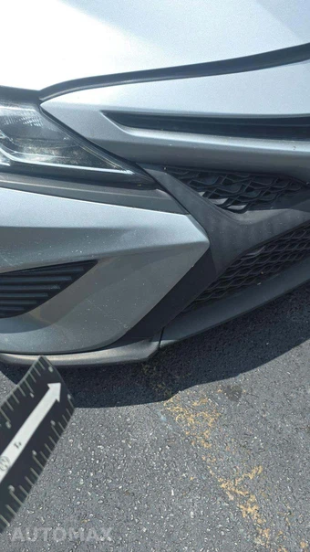 2020 Toyota Camry SE – miniatura 27
