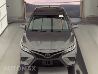 2020 Toyota Camry SE - miniatura 2