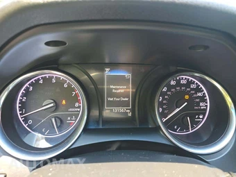 2020 Toyota Camry SE – miniatura 6
