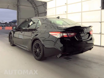 2020 Toyota Camry SE - miniatura 6