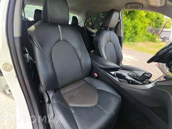 2020 Toyota Camry SE - miniatura 15