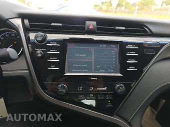 2020 Toyota Camry SE - miniatura 7
