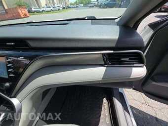 2020 Toyota Camry SE - miniatura 19