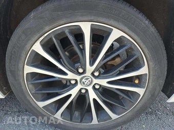 2020 Toyota Camry SE - miniatura 23