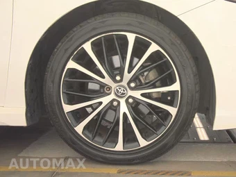 2020 Toyota Camry SE - miniatura 10