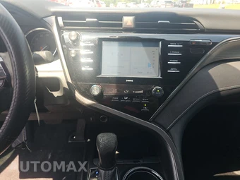 2020 Toyota Camry SE - miniatura 17