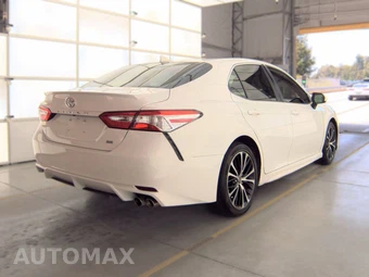 2020 Toyota Camry SE - miniatura 5