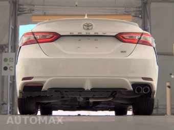 2020 Toyota Camry SE - miniatura 7