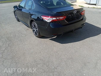 2020 Toyota Camry SE - miniatura 5