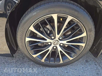 2020 Toyota Camry SE - miniatura 19