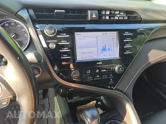 2020 Toyota Camry SE - miniatura 11