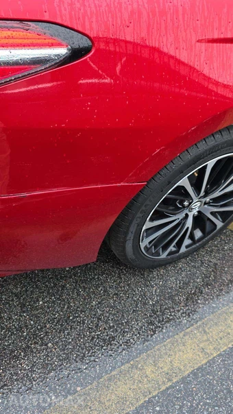 2020 Toyota Camry SE – miniatura 21