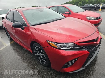 2020 Toyota Camry SE – miniatura 3