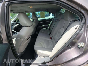 2020 Toyota Camry SE - miniatura 13