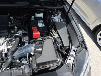 2020 Toyota Camry SE - miniatura 24