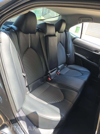 2020 Toyota Camry SE - miniatura 16