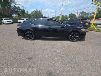 2020 Toyota Camry XSE - miniatura 4