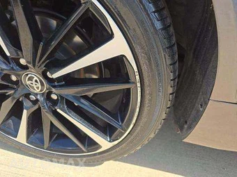 2020 Toyota Camry XSE - miniatura 3