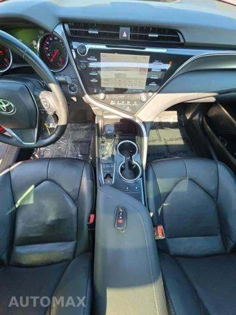 2020 Toyota Camry XSE - miniatura 10